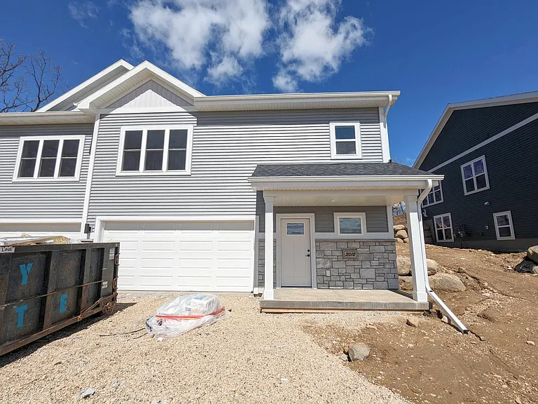 2940 Blue Grass Dr — Photo 6