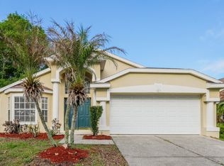 402 Sangria Dr, Valrico, FL 33594