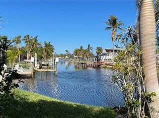 6044 Cocos Dr, Fort Myers, FL 33908