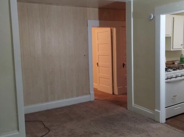 532 Western Ave #1/2