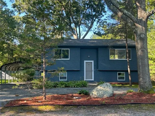 10 Bayview Dr, Exeter, RI 02822