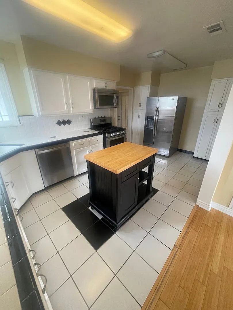 Spacious 3-Bedroom Del Aire Home with Great Layout & Private Primary Suite! — Photo 4