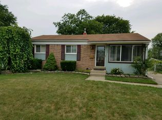 1454 Gloria St, Westland, MI
