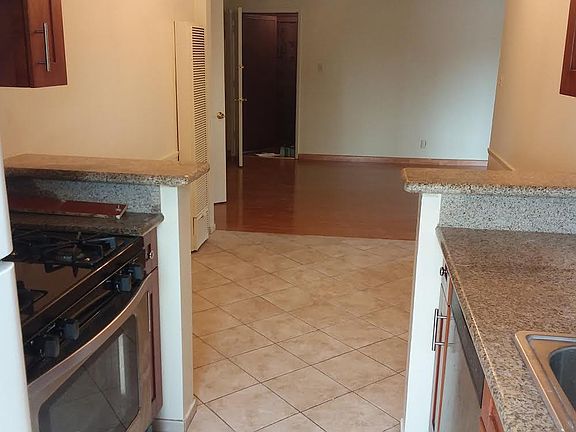4th image of 3705 Westwood Blvd #14