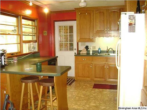 4th image of 614 Maxanna Dr