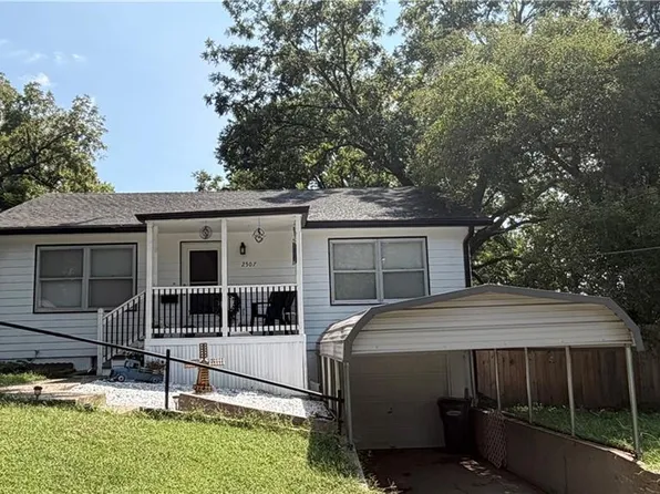 2507 Maple Ave, Leavenworth, KS 66048