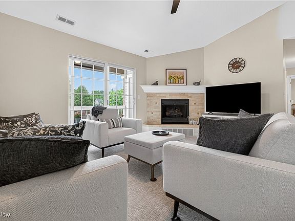 5th image of 3375 Lenox Village Dr Unit 253
