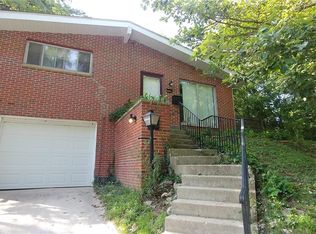 1208 Rock Springs Dr, Alton, IL 62002