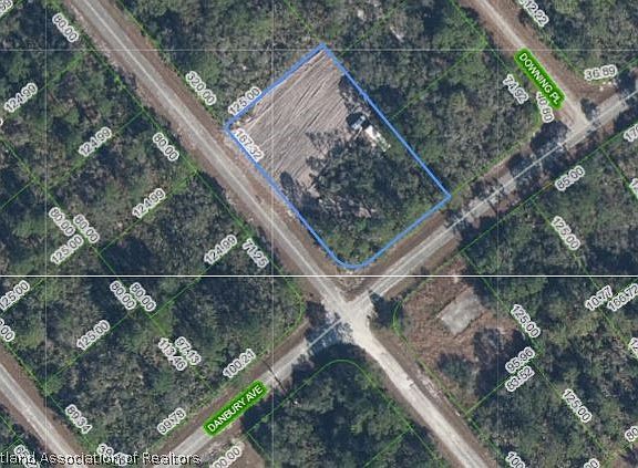 3rd image of 601 Buckley Rd