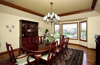 3rd image of 1103 Chatsworth Place Dr