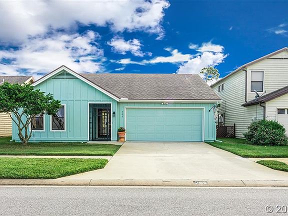 3rd image of 795 Pine Shores Cir