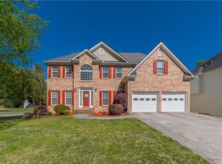 2433 Alexander Lake Dr SW, Marietta, GA 30064