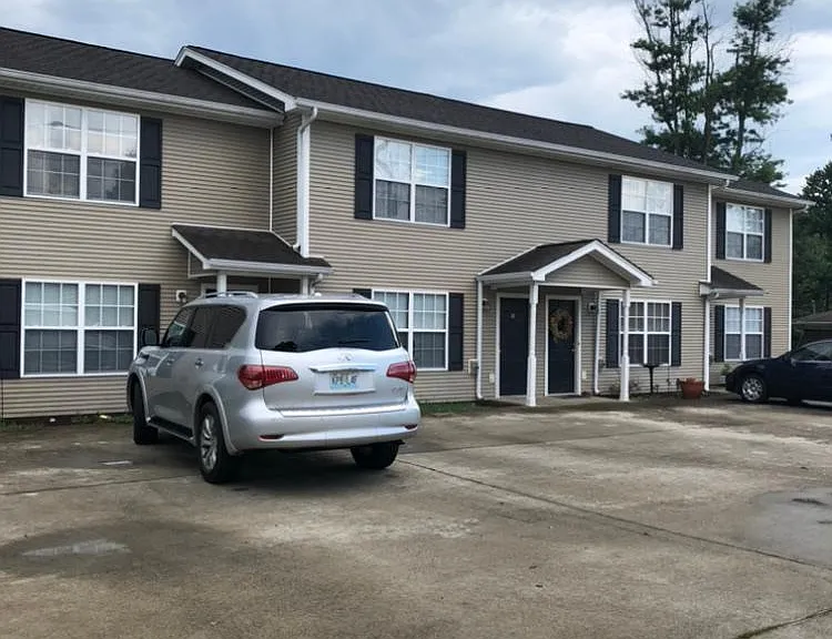 2513 Villa Dr NW #1 — Photo 1