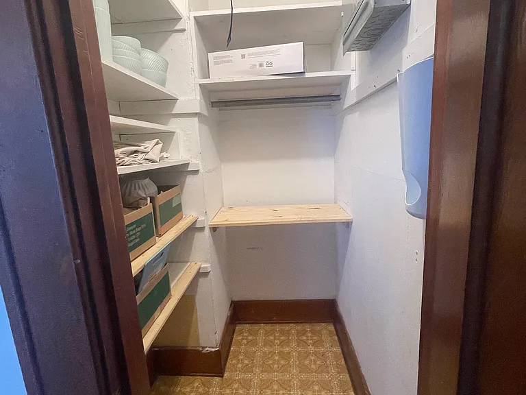 320 Wilson Ave — Photo 20