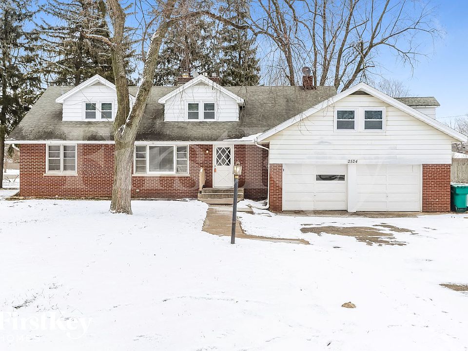 1st image of 2524 Golfview Dr