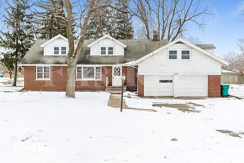 2524 Golfview Dr Photo 1
