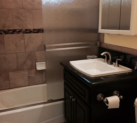 5th image of 827 W 104th St