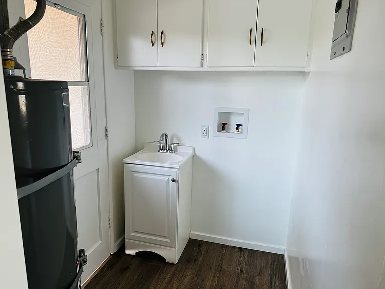 1204 N Monterey St #E — Photo 8