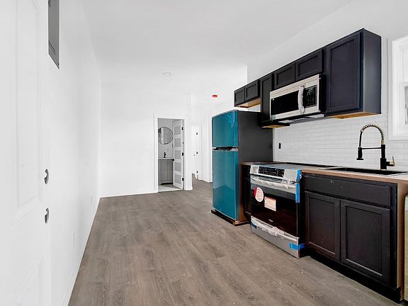 5th image of 263 Bergen St #2A