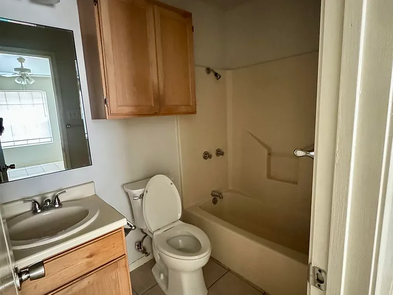 203 Martingale Ln #58 — Photo 17