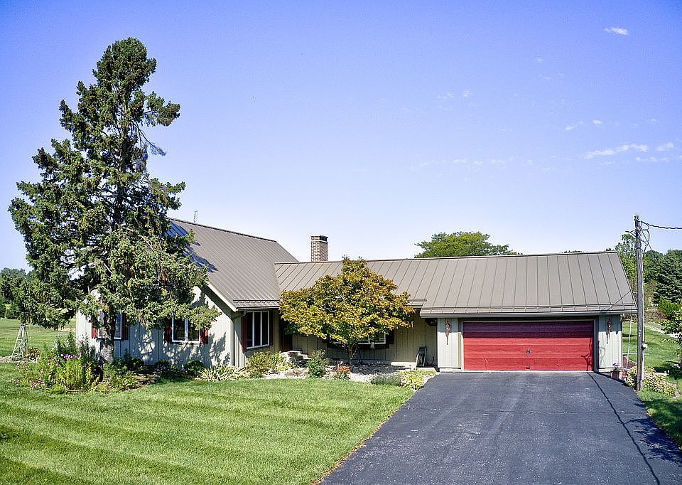 1st image of 285 W 300 N