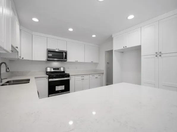 2620 W Aurora St APT 1, Santa Ana, CA 92704