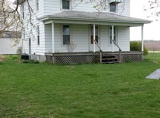 1174 Fisk Rd, Compton, IL 61318