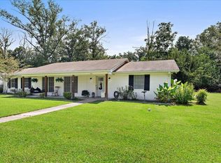 716 Line Dr, Forest, MS 39074