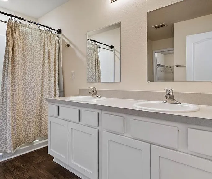 14 Jarama Cir — Photo 41