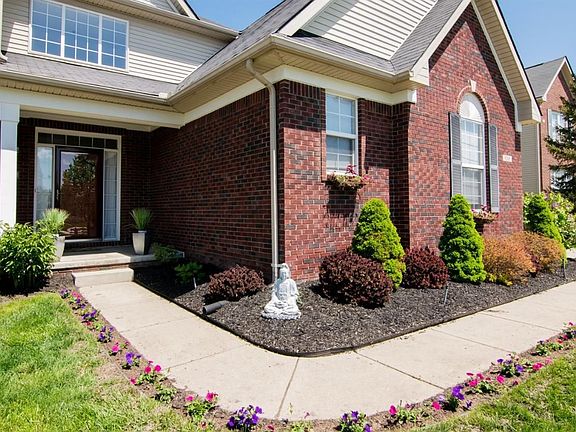 2nd image of 9265 Normandy Ln
