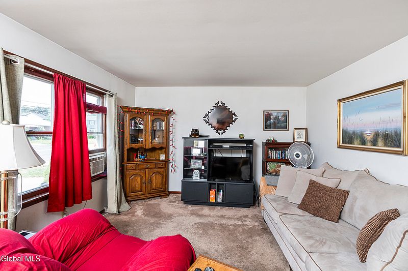 3rd image of 9 Campagna Drive