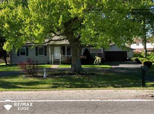 608 Carpenter Rd, Flushing, MI 48433