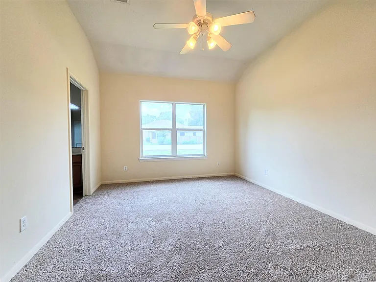 802 Marksey Ct — Photo 23