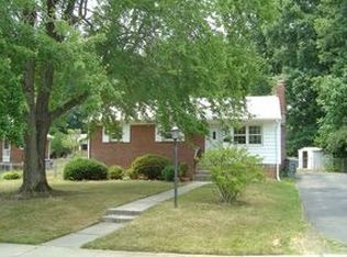 3208 Parkwood Ter, Falls Church, VA 22042