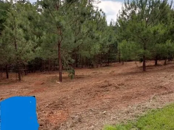 Waters Edge Dr #52, Granite Falls, NC 28630