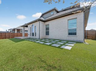 1919 Middleton Dr, Mansfield, TX 76063