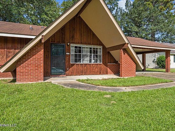 4th image of 3035 Mesa Dr