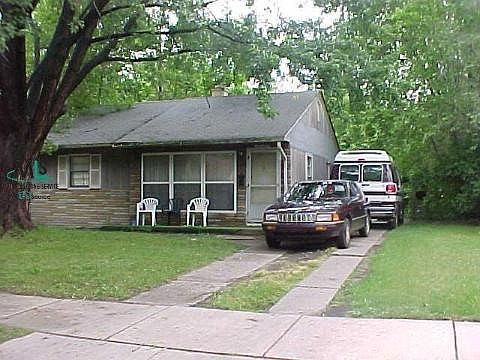 1st image of 10161 Saratoga St