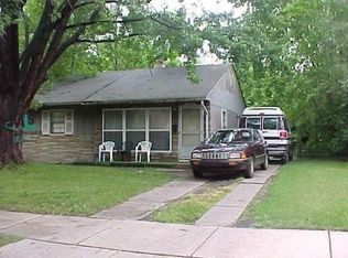 10161 Saratoga St, Oak Park, MI 48237