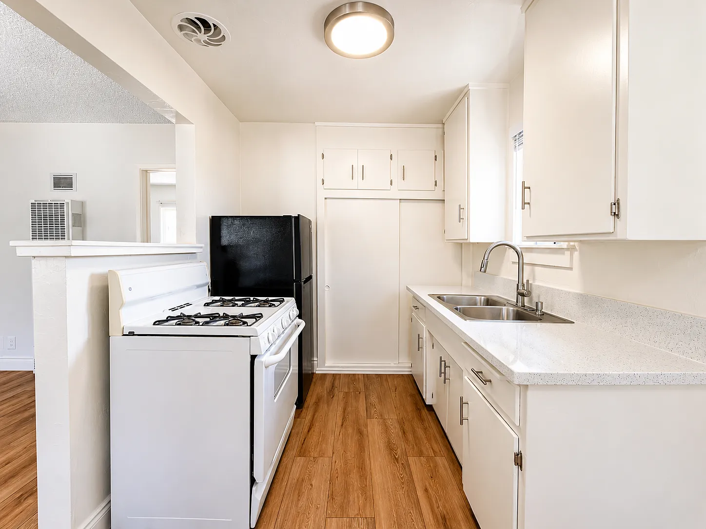 1 bed, 520 sqft, $1,899 — Photo 4