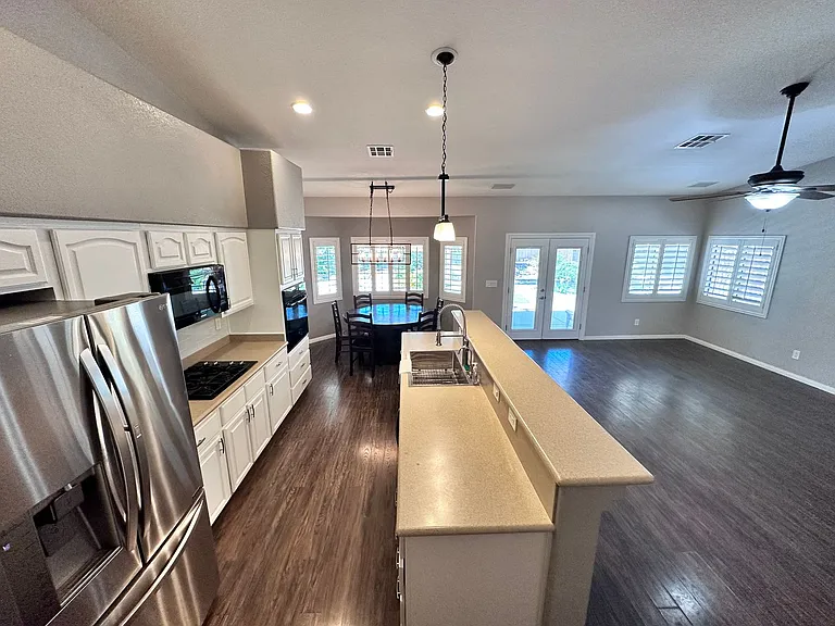 5317 Blue Evergreen Ave — Photo 6