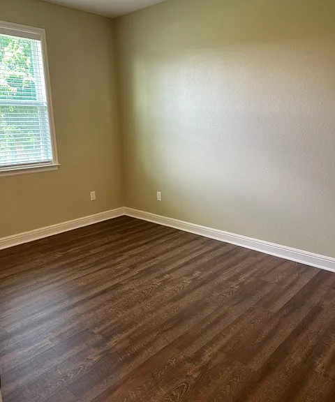12600 Plassmeyer Pl — Photo 5