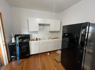 75 William St #2S, Mechanicville, NY 12118