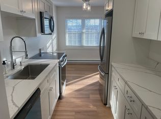 41 Bullocks Point Ave APT 5B, Riverside, RI 02915