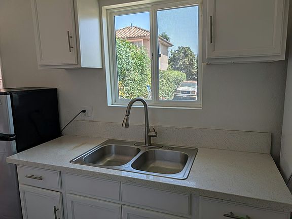 3rd image of 240 W Washington Blvd #240