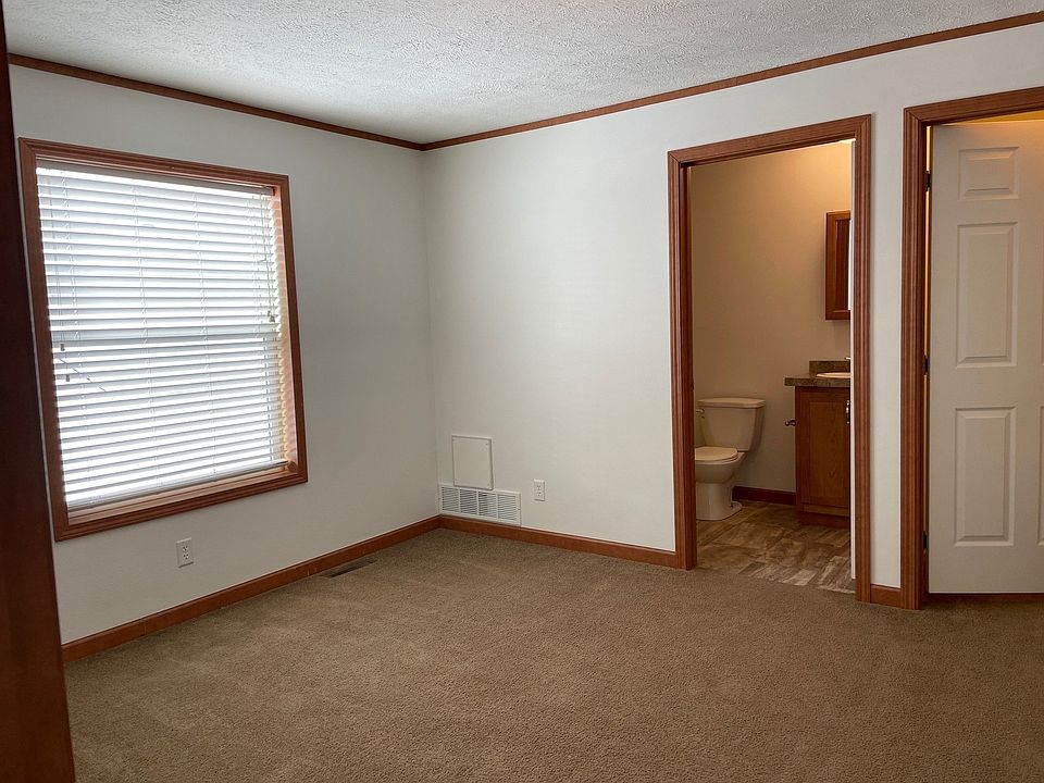 1st image of 105 20th St NW #215