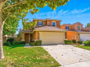 28444 Stansfield Ln, Saugus, CA 91350