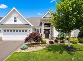 23 Whistling Straits Dr, Monroe Township, NJ 08831
