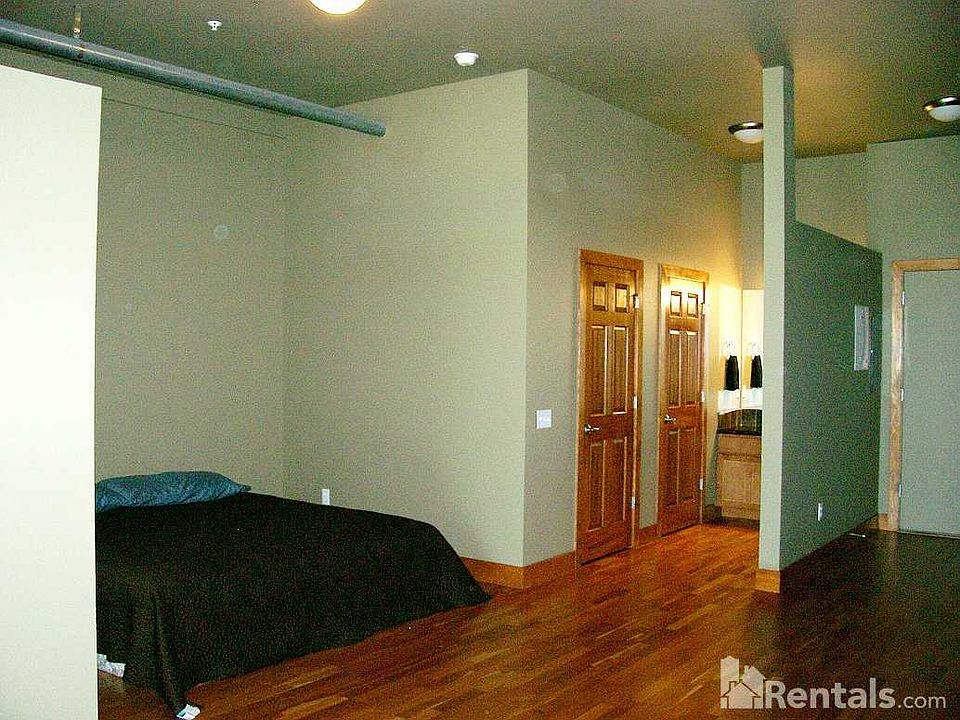 2nd image of 200 S College Ave Unit 302