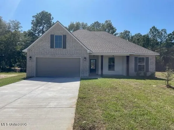14341 Southern Pecan St, Gulfport, MS 39503